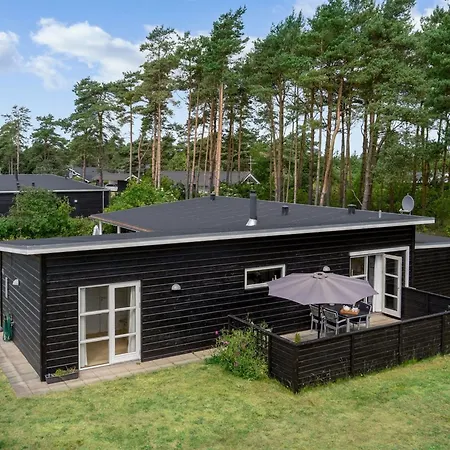 Ferienhaus Nele - 400m From The Sea By Interhome Hals